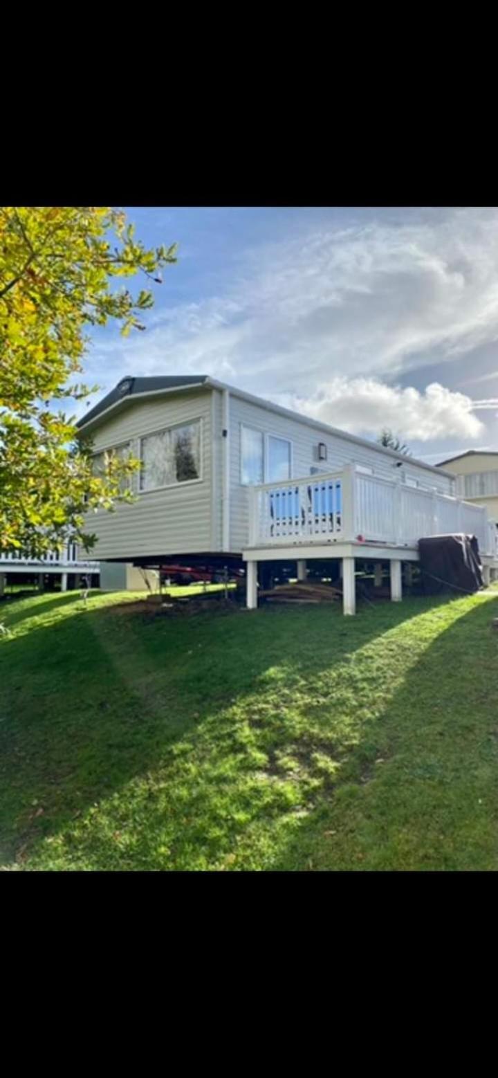 Laguna- Rockley Park Poole Εξωτερικό φωτογραφία